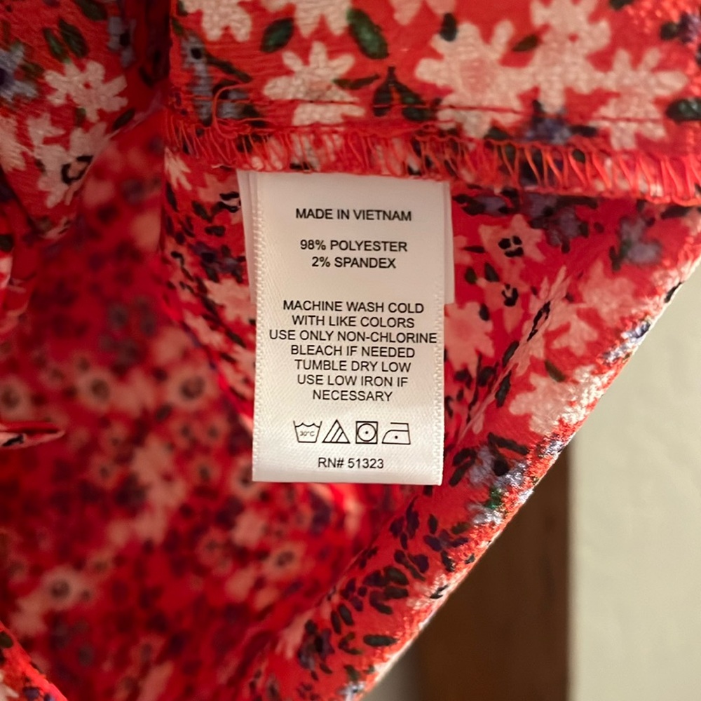 Multi flowered colored dress blouse sz small